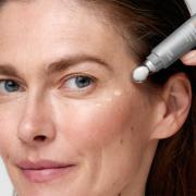 Miniatura - CANTABRIA LABS ENDOCARE RENEWAL RETINOID CONTORNO DE OJOS Y LABIOS (15ML)