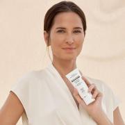 Miniatura - ESTHEDERM PHOTO REVERSE FLUIDO INVISIBLE ANTIMANCHAS PROTECTOR SPF50 (50ML)