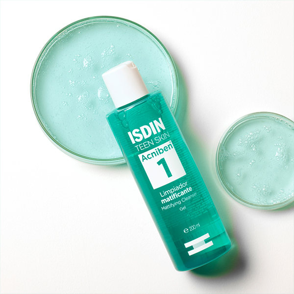 ISDIN ACNIBEN GEL LIMPIADOR MATIFICANTE (200ML)