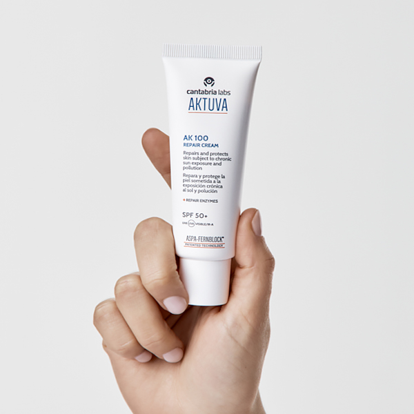 CANTABRIA LABS AKTUVA AK 100 REPAIR CREMA FLUIDA
