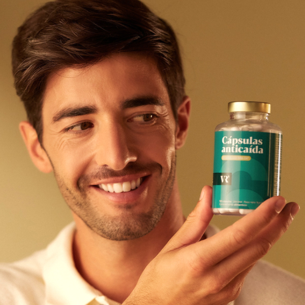 VR6 HAIR CAPSULAS ANTICAIDA (120 UNIDADES)