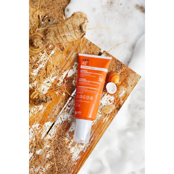 LETI LABORATORIOS LETI AT4 DEFENSE PHOTOPROTECT CORPORAL SPF50 (200ML)