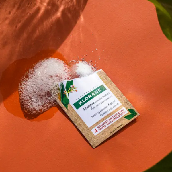 KLORANE MASCARILLA ANTICASPA GALANGA EN POVO (8 SOBRES x 3 G)