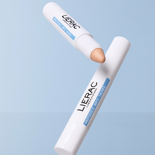 LIERAC EL STICK VITAMINA E PURA  CON COLOR SPF 50 (2,7G)